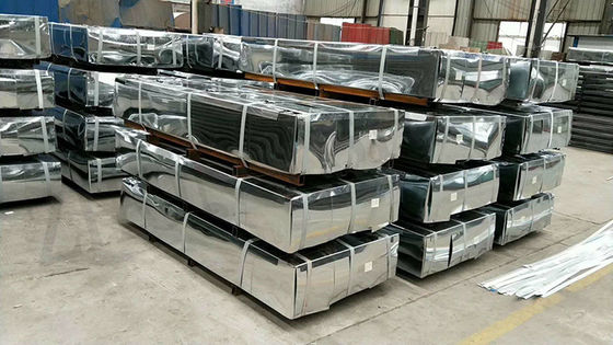 Προσαρμοσμένα φύλλα οροφής RAL 9003 RAL 9002 Μεταλλικά φύλλα οροφής Ζυγισμένα φύλλα οροφής με επικάλυψη πρώτης βάσης 8-30/5-30um