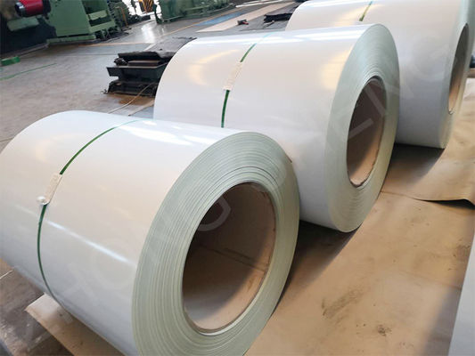 600-1500mm πλάτος λευκό RAL9003 χρώμα προχρωματισμένο γαλβανισμένο PPGI ατσάλινο κύλινδρο με εξυπηρέτηση επεξεργασίας τρύπησης