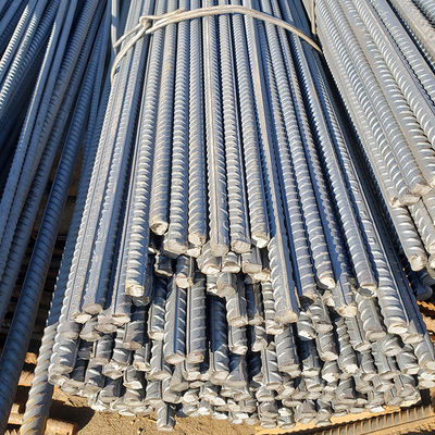 Σιδηροπλαστική ASTM A615 Grade 60 Ss400 S355 Hrb335 Hrb400 Hrb500 Ζεστόσφαιρικη σιδηροπλαστική ράβδος σιδήρου για κατασκευές κτιρίων